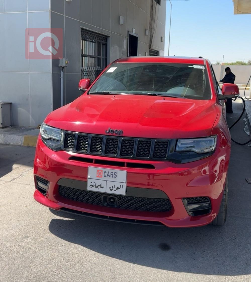 جیپ گراند شیرۆکی